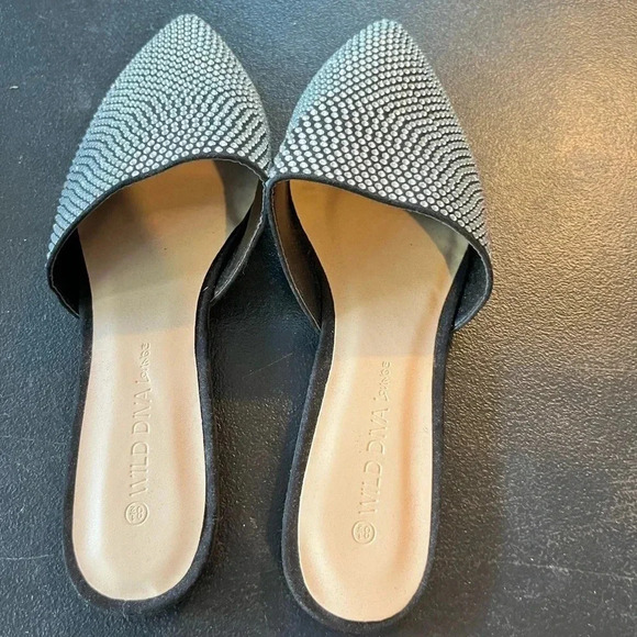 💗Wild Diva Lounge Flats - Size 8.5 - Picture 3 of 4